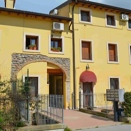 Casa Vacanze Raggio Di Sole Daire Valeggio sul Mincio Dış mekan fotoğraf